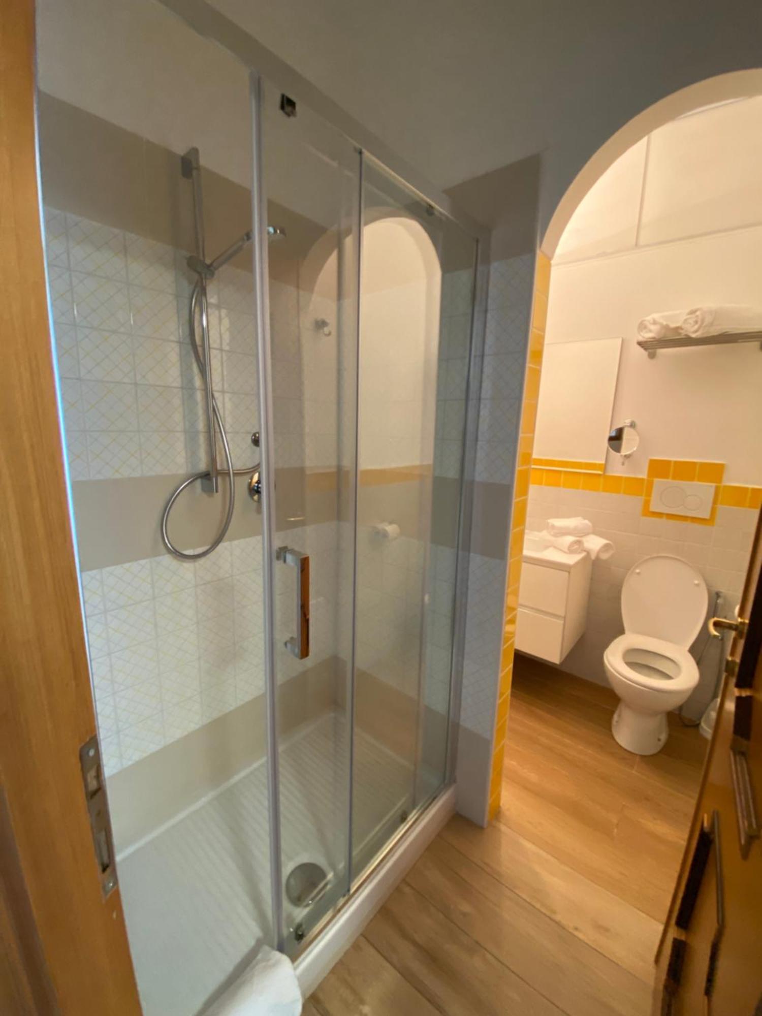 Locanda Degli Artisti Tortoli Bagian luar foto