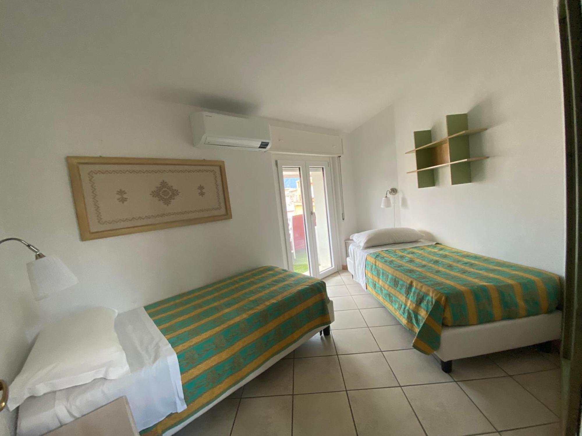 Locanda Degli Artisti Tortoli Bagian luar foto