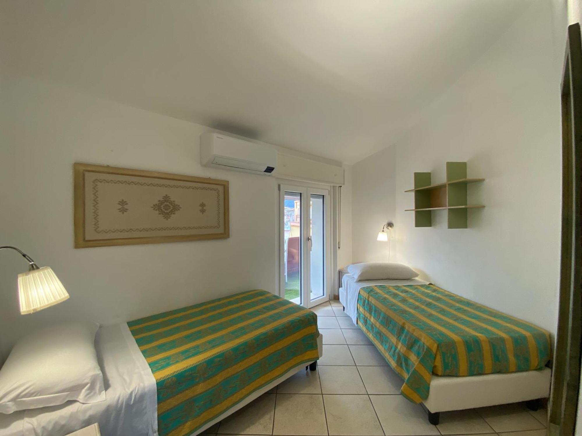 Locanda Degli Artisti Tortoli Bagian luar foto