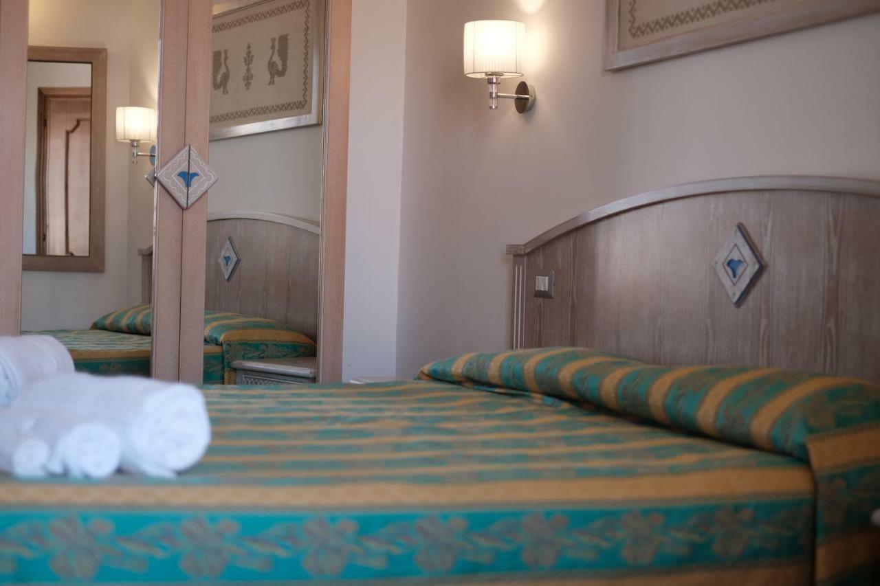 Locanda Degli Artisti Tortoli Bagian luar foto